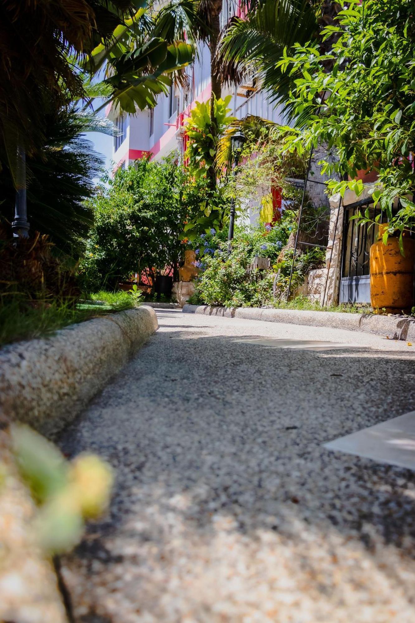 Hostal Antares Манта Екстер'єр фото