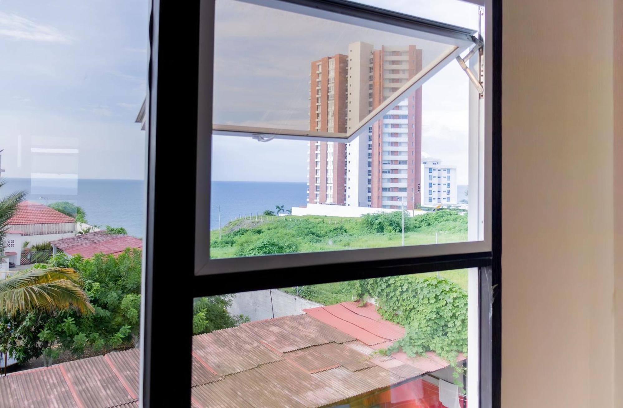 Hostal Antares Манта Екстер'єр фото