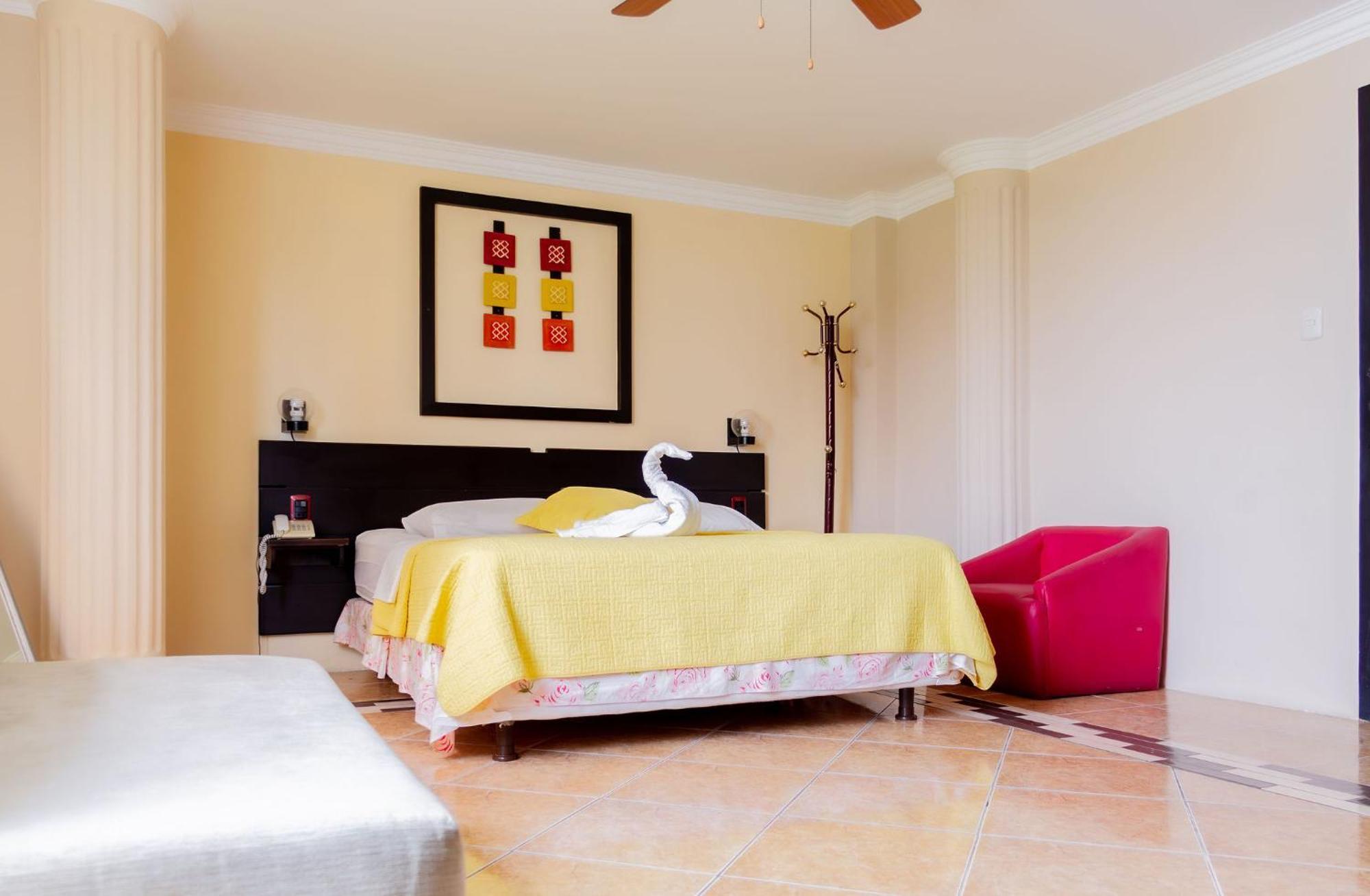 Hostal Antares Манта Екстер'єр фото