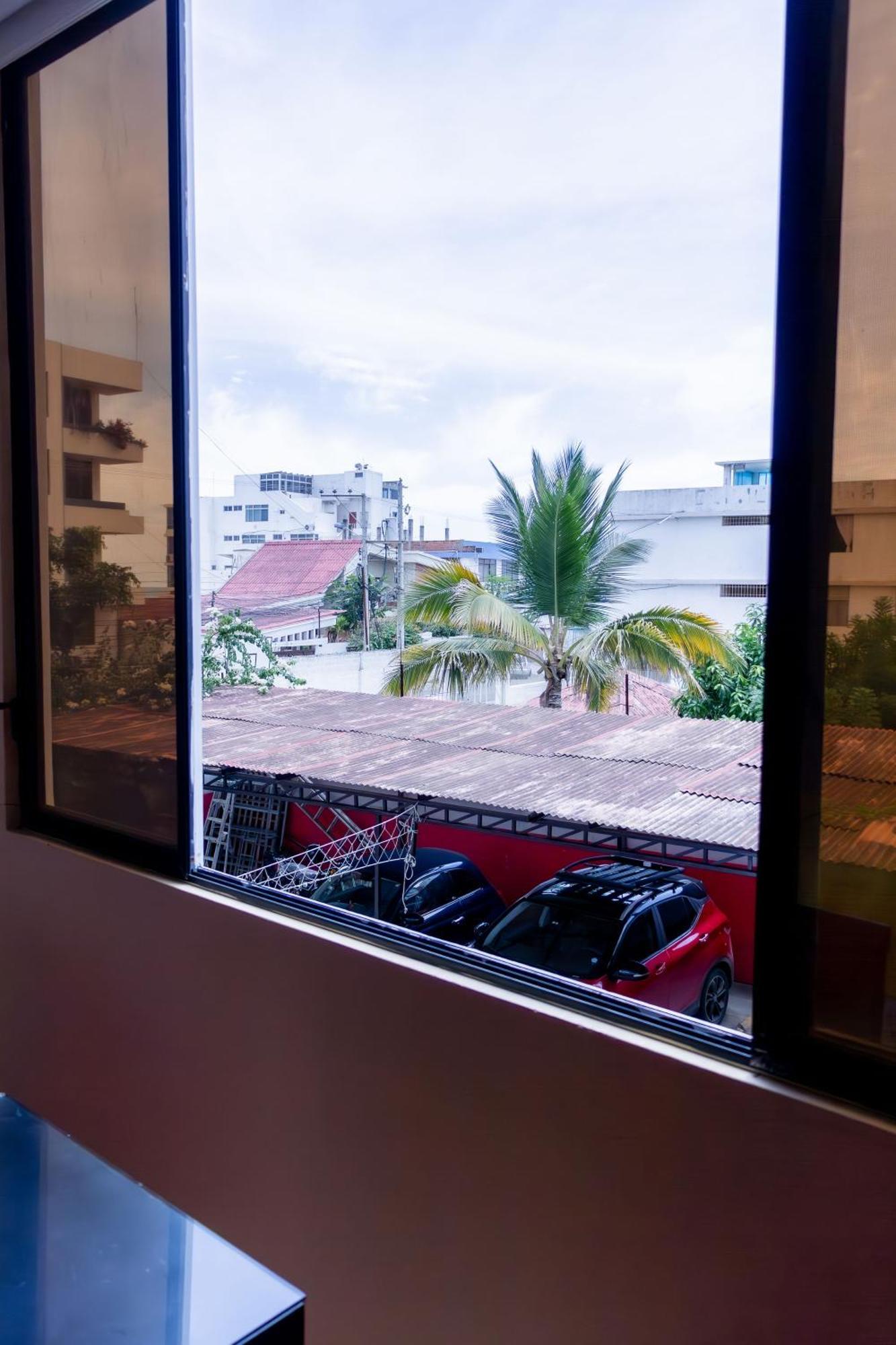 Hostal Antares Манта Екстер'єр фото