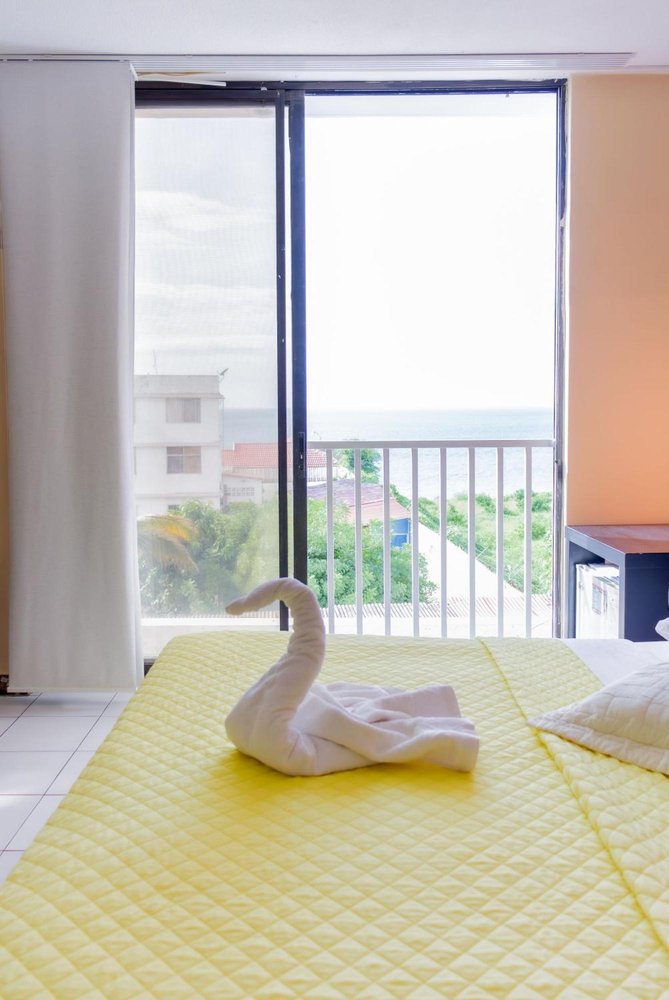 Hostal Antares Манта Екстер'єр фото
