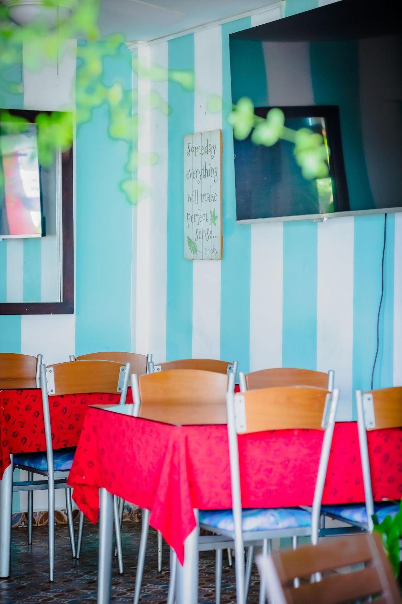 Hostal Antares Манта Екстер'єр фото