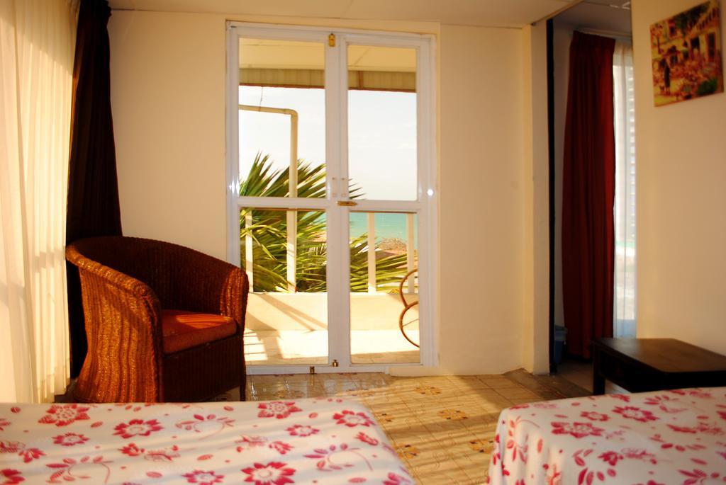 Hostal Antares Манта Екстер'єр фото